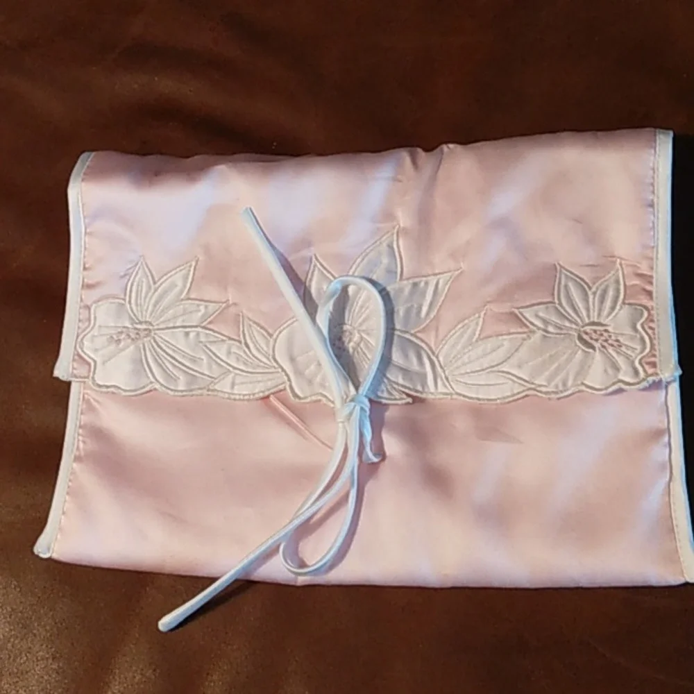 Natori lingerie storage pouch